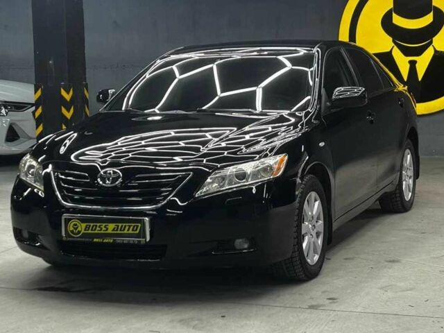 Черный Тойота Камри, объемом двигателя 2.4 л и пробегом 290 тыс. км за 8000 $, фото 2 на Automoto.ua