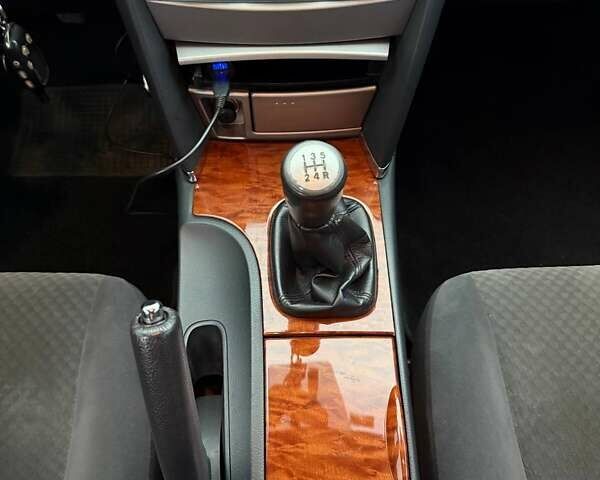 Черный Тойота Камри, объемом двигателя 2.36 л и пробегом 316 тыс. км за 8800 $, фото 22 на Automoto.ua