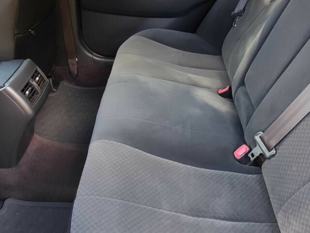 Черный Тойота Камри, объемом двигателя 2.4 л и пробегом 129 тыс. км за 10300 $, фото 8 на Automoto.ua