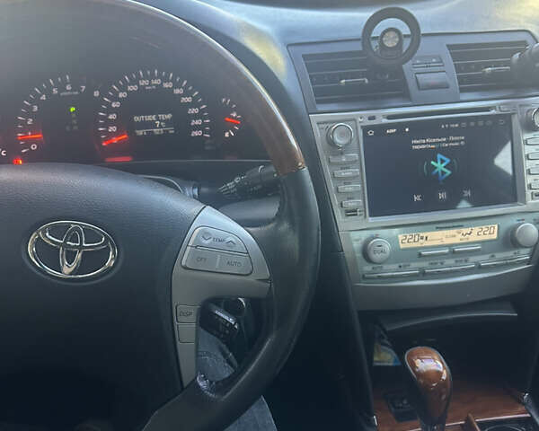 Чорний Тойота Камрі, об'ємом двигуна 3.5 л та пробігом 260 тис. км за 8300 $, фото 9 на Automoto.ua