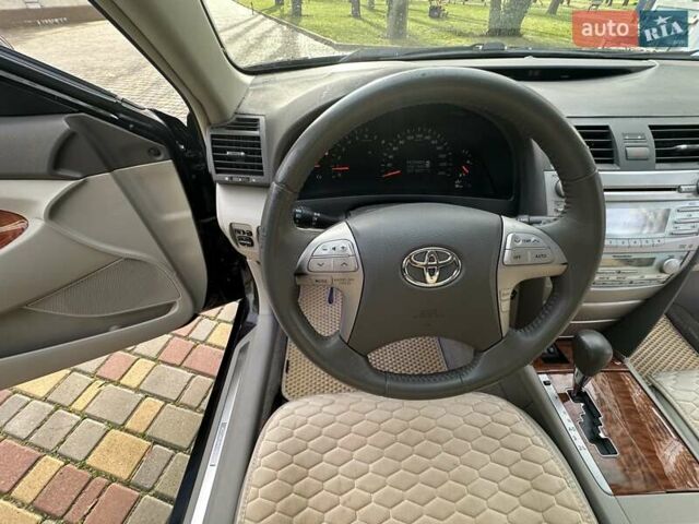 Черный Тойота Камри, объемом двигателя 2.36 л и пробегом 180 тыс. км за 8900 $, фото 23 на Automoto.ua