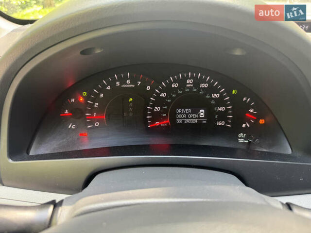 Черный Тойота Камри, объемом двигателя 3.5 л и пробегом 240 тыс. км за 12000 $, фото 11 на Automoto.ua