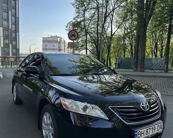 Черный Тойота Камри, объемом двигателя 2.36 л и пробегом 189 тыс. км за 12000 $, фото 1 на Automoto.ua