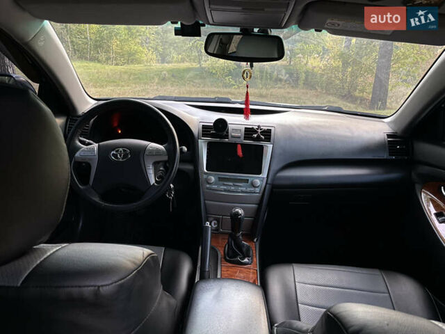 Черный Тойота Камри, объемом двигателя 2.36 л и пробегом 164 тыс. км за 8900 $, фото 17 на Automoto.ua