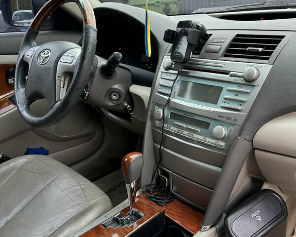 Чорний Тойота Камрі, об'ємом двигуна 3.5 л та пробігом 280 тис. км за 8200 $, фото 13 на Automoto.ua