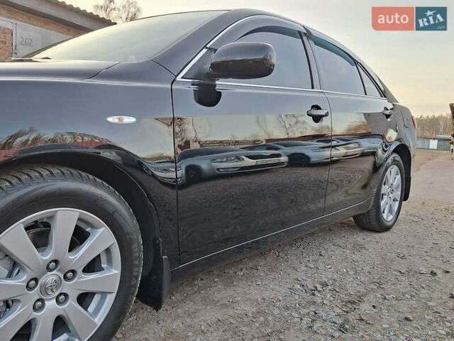 Чорний Тойота Камрі, об'ємом двигуна 3.46 л та пробігом 294 тис. км за 8800 $, фото 6 на Automoto.ua