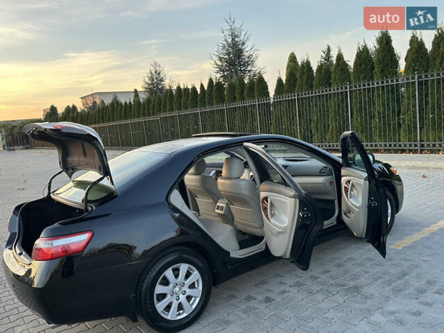 Черный Тойота Камри, объемом двигателя 2.4 л и пробегом 134 тыс. км за 11900 $, фото 47 на Automoto.ua