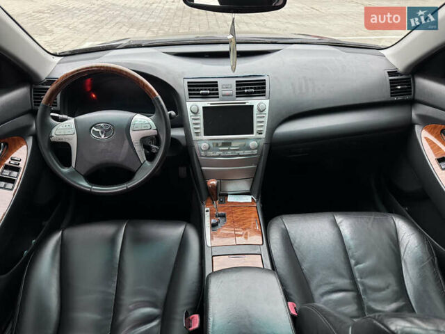 Черный Тойота Камри, объемом двигателя 3.5 л и пробегом 240 тыс. км за 7200 $, фото 13 на Automoto.ua