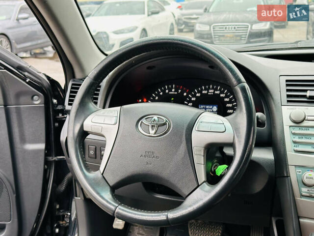 Чорний Тойота Камрі, об'ємом двигуна 2.36 л та пробігом 151 тис. км за 8800 $, фото 19 на Automoto.ua