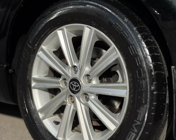 Чорний Тойота Камрі, об'ємом двигуна 3.46 л та пробігом 205 тис. км за 10000 $, фото 4 на Automoto.ua