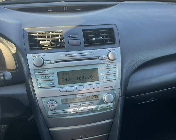 Черный Тойота Камри, объемом двигателя 2.36 л и пробегом 332 тыс. км за 7900 $, фото 20 на Automoto.ua