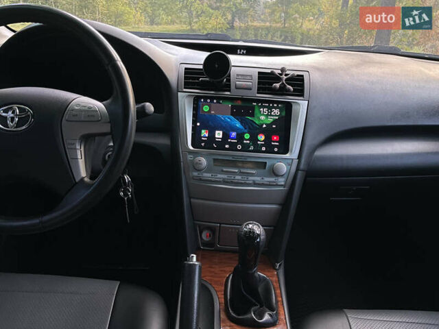 Черный Тойота Камри, объемом двигателя 2.36 л и пробегом 164 тыс. км за 8900 $, фото 19 на Automoto.ua