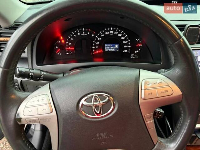 Черный Тойота Камри, объемом двигателя 2.36 л и пробегом 316 тыс. км за 8800 $, фото 23 на Automoto.ua