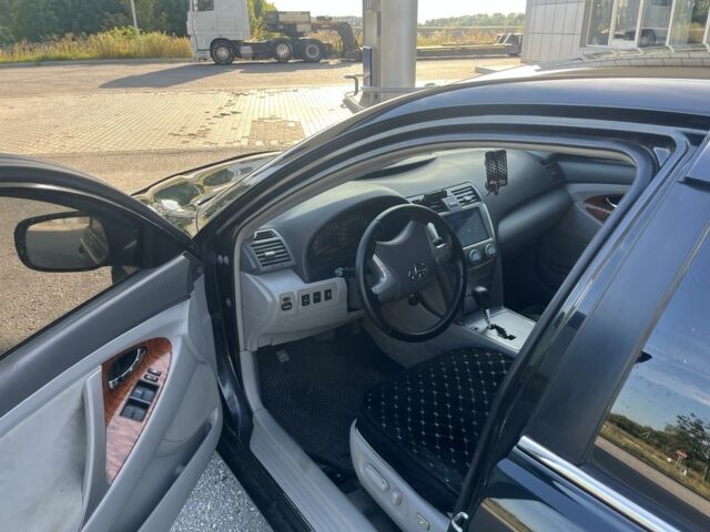 Тойота Камри 2008 в Харькове на Automoto.ua Черный Тойота Камри, объемом двигателя 2.4 л и пробегом 320 тыс. км за 8700 $, фото 6 на Automoto.ua