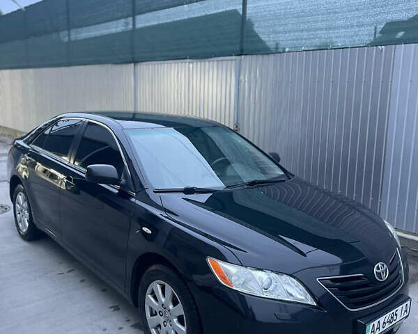 Черный Тойота Камри, объемом двигателя 2.3 л и пробегом 275 тыс. км за 8000 $, фото 4 на Automoto.ua