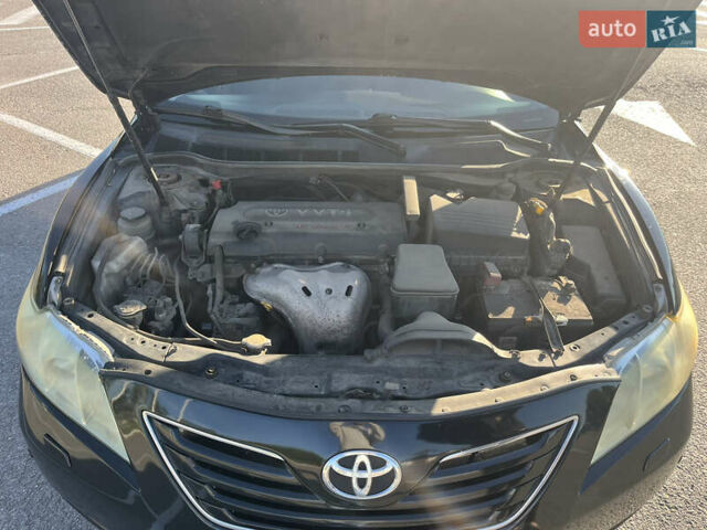 Черный Тойота Камри, объемом двигателя 2.36 л и пробегом 332 тыс. км за 7900 $, фото 23 на Automoto.ua
