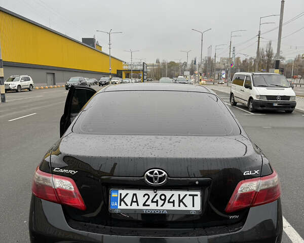 Черный Тойота Камри, объемом двигателя 2.4 л и пробегом 188 тыс. км за 10299 $, фото 2 на Automoto.ua