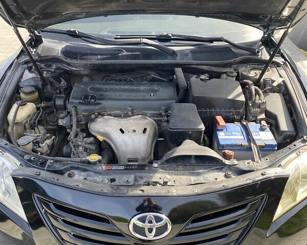 Черный Тойота Камри, объемом двигателя 2.36 л и пробегом 300 тыс. км за 8000 $, фото 11 на Automoto.ua