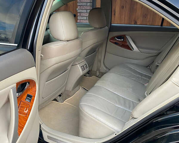 Черный Тойота Камри, объемом двигателя 3.46 л и пробегом 280 тыс. км за 8999 $, фото 7 на Automoto.ua