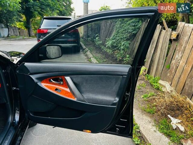 Чорний Тойота Камрі, об'ємом двигуна 2.36 л та пробігом 157 тис. км за 8500 $, фото 9 на Automoto.ua