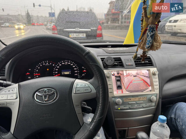 Черный Тойота Камри, объемом двигателя 2.36 л и пробегом 189 тыс. км за 12500 $, фото 8 на Automoto.ua