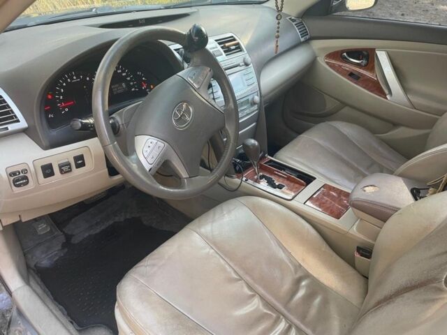 Черный Тойота Камри, объемом двигателя 2.4 л и пробегом 282 тыс. км за 5000 $, фото 8 на Automoto.ua