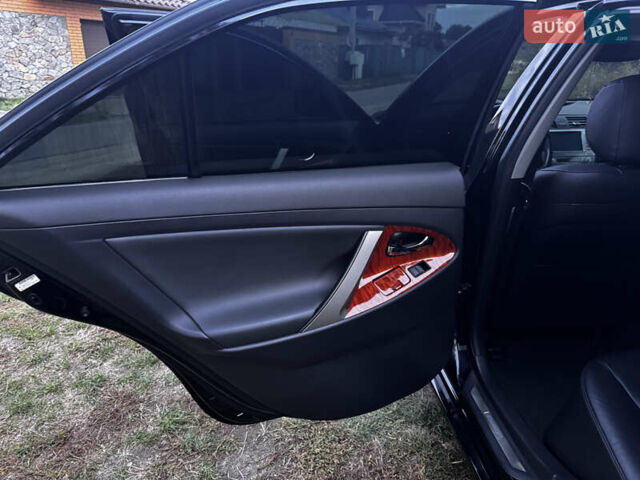 Черный Тойота Камри, объемом двигателя 3.5 л и пробегом 70 тыс. км за 17000 $, фото 13 на Automoto.ua