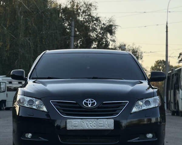 Чорний Тойота Камрі, об'ємом двигуна 3.46 л та пробігом 225 тис. км за 10300 $, фото 52 на Automoto.ua