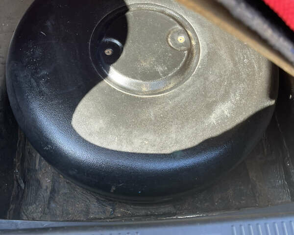 Черный Тойота Камри, объемом двигателя 3.5 л и пробегом 377 тыс. км за 10200 $, фото 22 на Automoto.ua