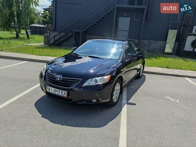 Черный Тойота Камри, объемом двигателя 2.36 л и пробегом 318 тыс. км за 7600 $, фото 2 на Automoto.ua