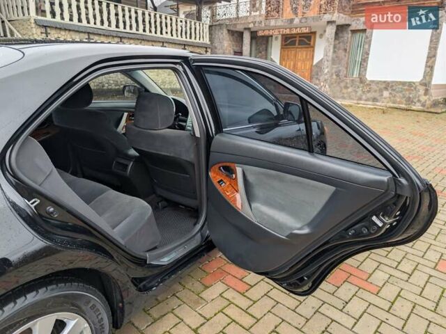 Черный Тойота Камри, объемом двигателя 2.4 л и пробегом 238 тыс. км за 7699 $, фото 24 на Automoto.ua