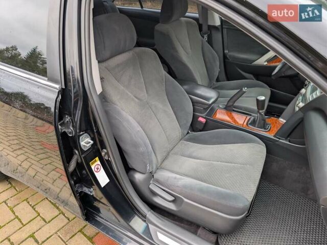 Черный Тойота Камри, объемом двигателя 2.4 л и пробегом 238 тыс. км за 7699 $, фото 29 на Automoto.ua