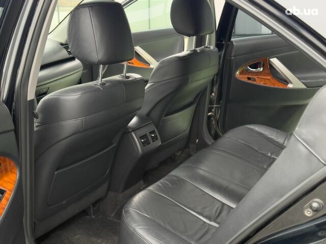 Чорний Тойота Камрі, об'ємом двигуна 2.4 л та пробігом 224 тис. км за 7990 $, фото 25 на Automoto.ua