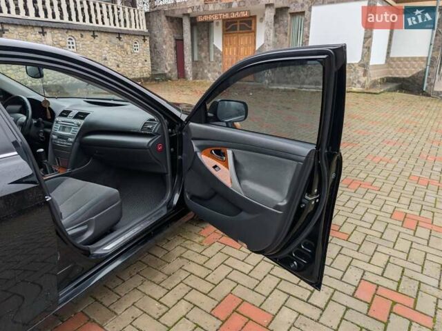 Черный Тойота Камри, объемом двигателя 2.4 л и пробегом 238 тыс. км за 7699 $, фото 26 на Automoto.ua