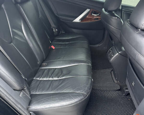 Черный Тойота Камри, объемом двигателя 3.5 л и пробегом 240 тыс. км за 7200 $, фото 17 на Automoto.ua