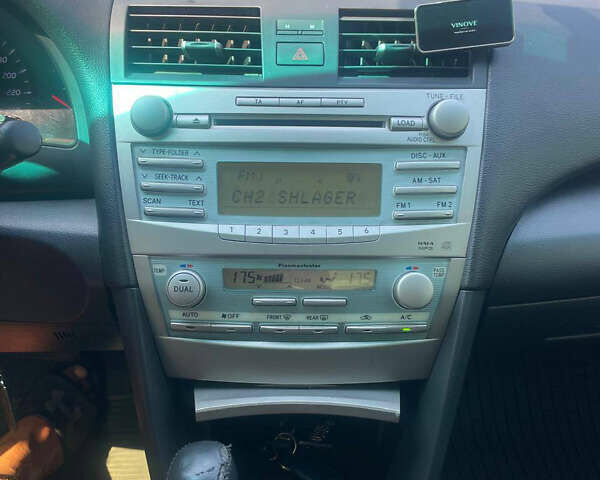 Черный Тойота Камри, объемом двигателя 2.36 л и пробегом 282 тыс. км за 7499 $, фото 10 на Automoto.ua