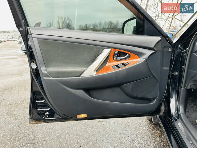 Чорний Тойота Камрі, об'ємом двигуна 2.36 л та пробігом 151 тис. км за 8800 $, фото 13 на Automoto.ua