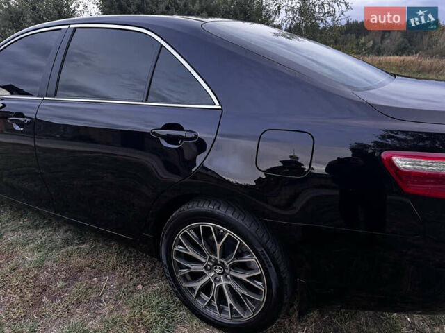 Черный Тойота Камри, объемом двигателя 3.5 л и пробегом 70 тыс. км за 17000 $, фото 15 на Automoto.ua