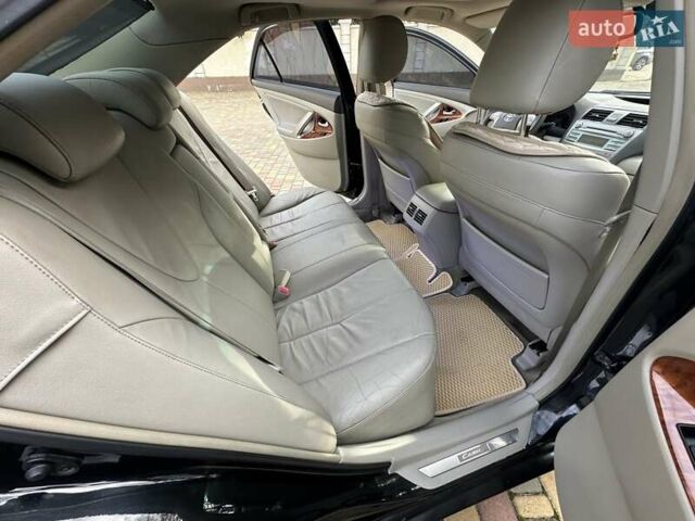 Черный Тойота Камри, объемом двигателя 2.36 л и пробегом 180 тыс. км за 8900 $, фото 51 на Automoto.ua