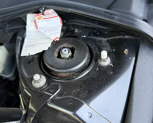 Чорний Тойота Камрі, об'ємом двигуна 3.46 л та пробігом 225 тис. км за 10300 $, фото 42 на Automoto.ua