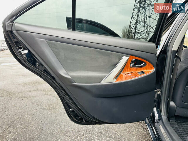 Чорний Тойота Камрі, об'ємом двигуна 2.36 л та пробігом 151 тис. км за 8800 $, фото 15 на Automoto.ua