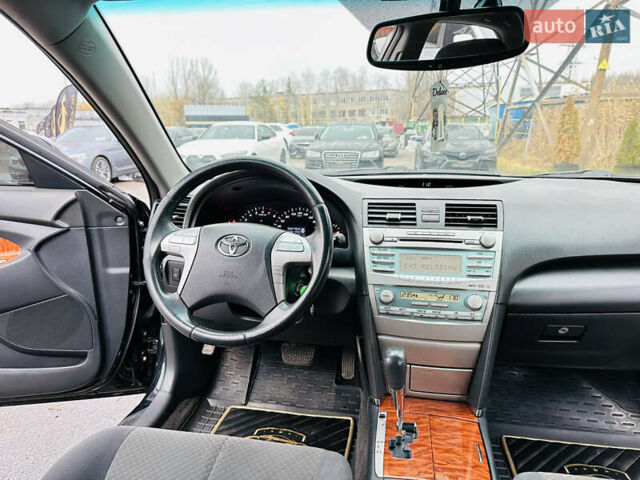 Чорний Тойота Камрі, об'ємом двигуна 2.36 л та пробігом 151 тис. км за 8800 $, фото 18 на Automoto.ua