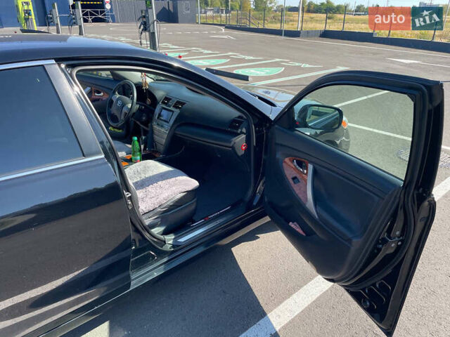 Чорний Тойота Камрі, об'ємом двигуна 2.36 л та пробігом 228 тис. км за 8200 $, фото 12 на Automoto.ua