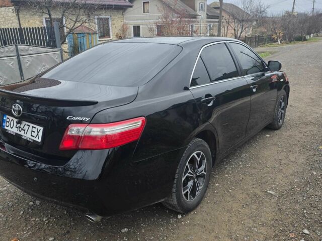 Черный Тойота Камри, объемом двигателя 3.5 л и пробегом 300 тыс. км за 7800 $, фото 3 на Automoto.ua