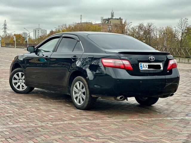 Чорний Тойота Камрі, об'ємом двигуна 0 л та пробігом 310 тис. км за 8500 $, фото 2 на Automoto.ua