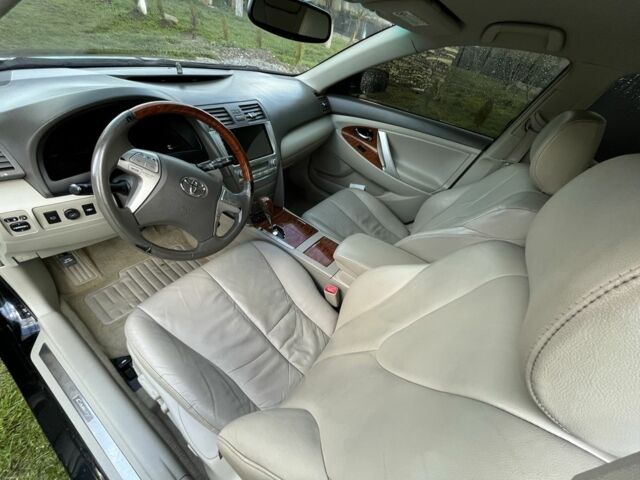 Чорний Тойота Камрі, об'ємом двигуна 3.5 л та пробігом 224 тис. км за 8900 $, фото 7 на Automoto.ua