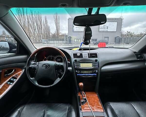 Черный Тойота Камри, объемом двигателя 3.46 л и пробегом 390 тыс. км за 11700 $, фото 8 на Automoto.ua
