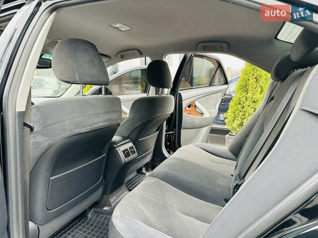 Чорний Тойота Камрі, об'ємом двигуна 2.36 л та пробігом 151 тис. км за 8800 $, фото 14 на Automoto.ua