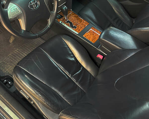 Черный Тойота Камри, объемом двигателя 2.36 л и пробегом 197 тыс. км за 9500 $, фото 27 на Automoto.ua