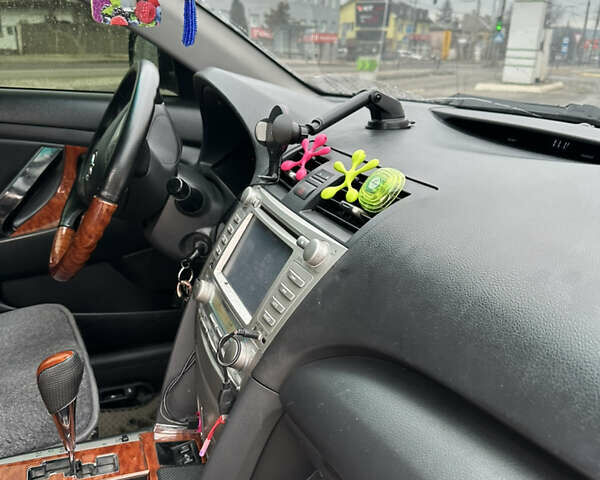 Черный Тойота Камри, объемом двигателя 2.36 л и пробегом 240 тыс. км за 9600 $, фото 7 на Automoto.ua